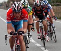 Frank Schleck attackiert whrend Milano-San Remo 2006